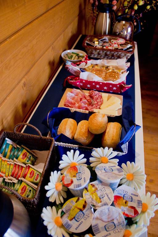 Saracinesco Chalet Dei Parchi Bed & Breakfast エクステリア 写真